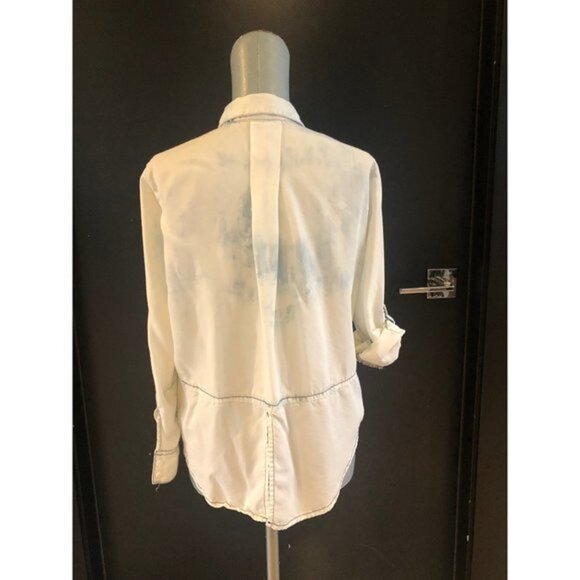 RED SAKS Fifth Avenue women's denim buttons down shirt size XS - Picture 5 of 9